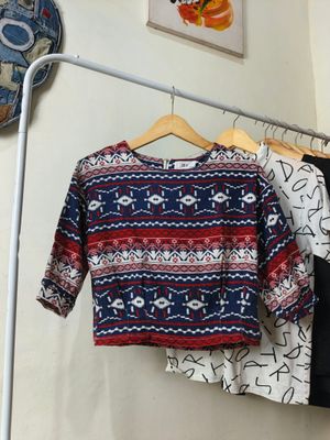 Blouse crop 12 Am Pm