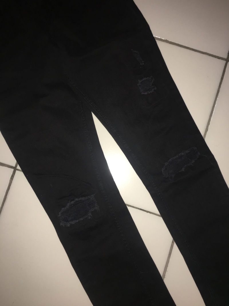 H&M Damage Jeans, foto 2