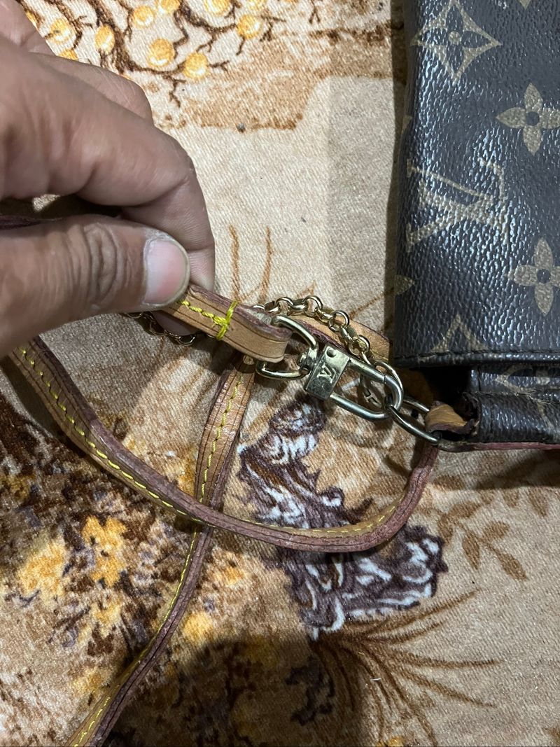 Louis Vuitton Favorite Monogram Bag, foto 9