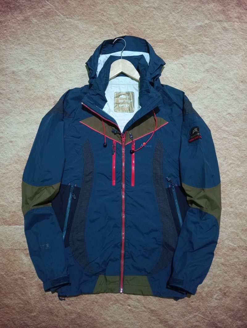 Mountain GEAR hight tech, foto 3
