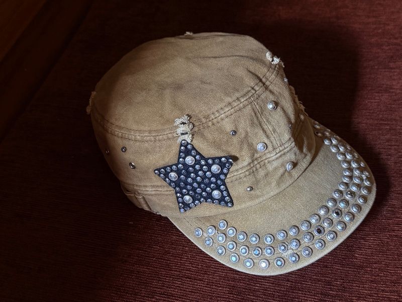 Topi Egoist Y2k studded komando hat, foto 4