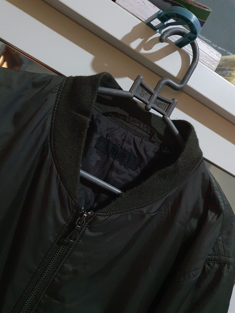 Uniqlo MA 1 bomber jacket, foto 2