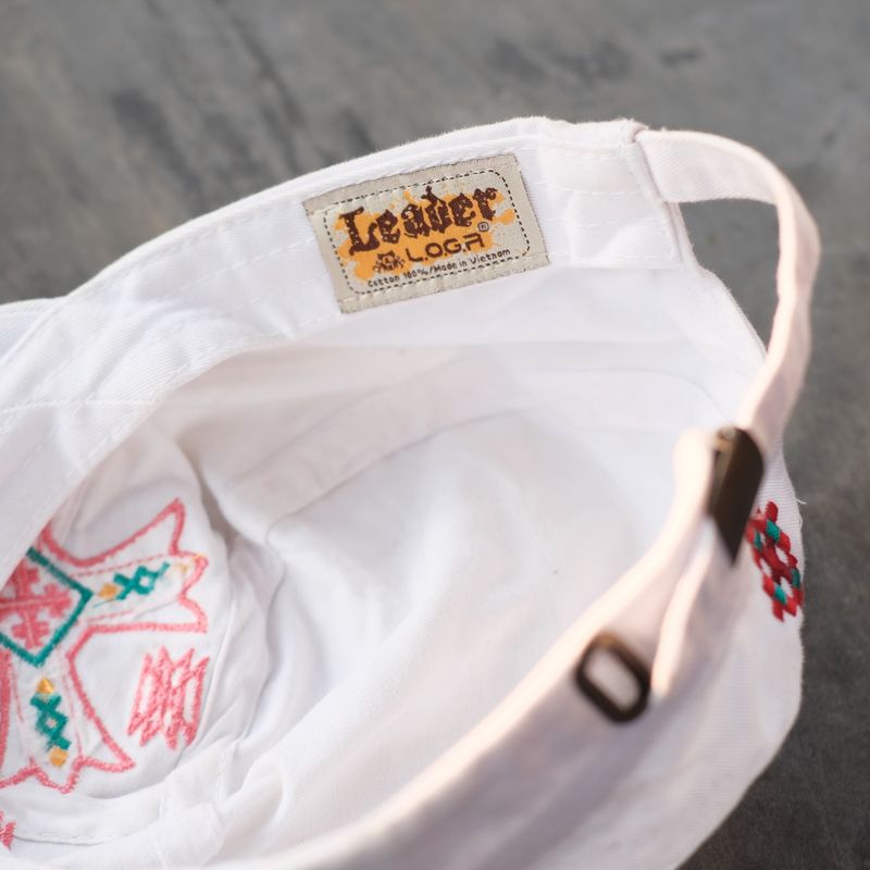 Leader y2k distressed rugged white cadet cap, foto 2