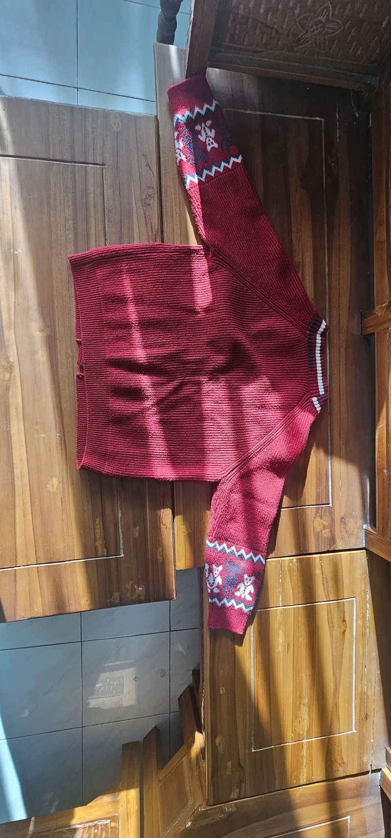 Cardigan Red wine, foto 2