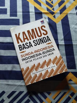 Kamus Basa Sunda