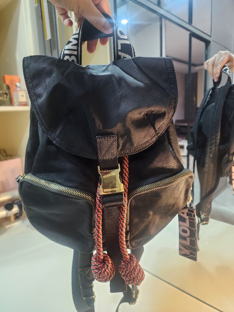 Bimba Y Lola Streetwear Casual Backpack Wanita black Preloved