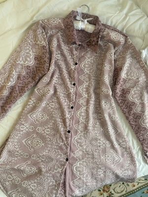 kemeja tunik blouse motif putih
