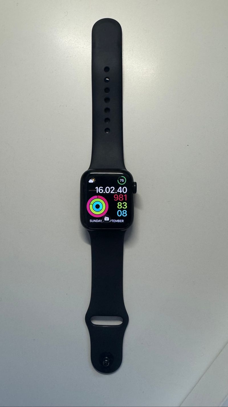 Apple Watch SE 2 40mm S/M midnight, foto 2
