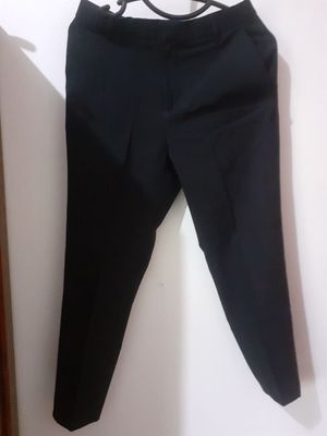 Celana Panjang Hitam Unisex