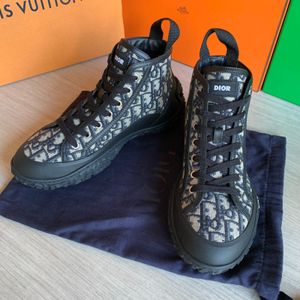 Christian Dior B28 Oblique monogram mid size 40