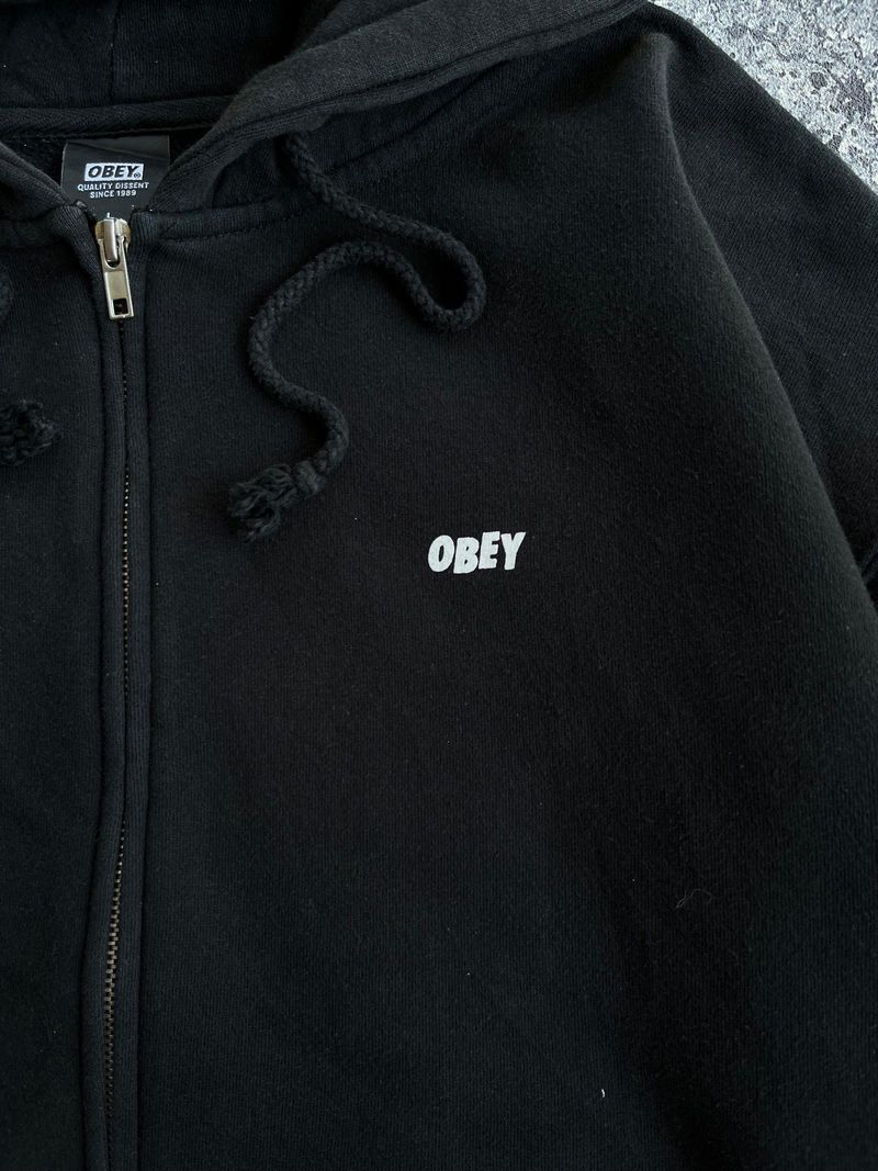 Hodie Zhiper Obey Propaganda, foto 4