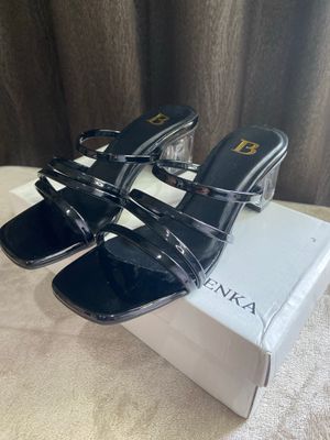 heels BERRYBENKA size 36-37