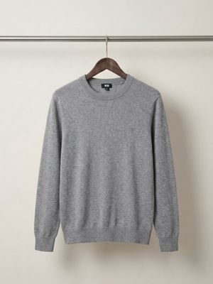 Uniqlo Light Grey Knitwear Basic Sweater Rajut Tebal Pria