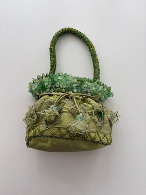 2002 Beaded Bag 001