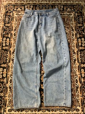 BLUE WASHED BAGGY JEANS