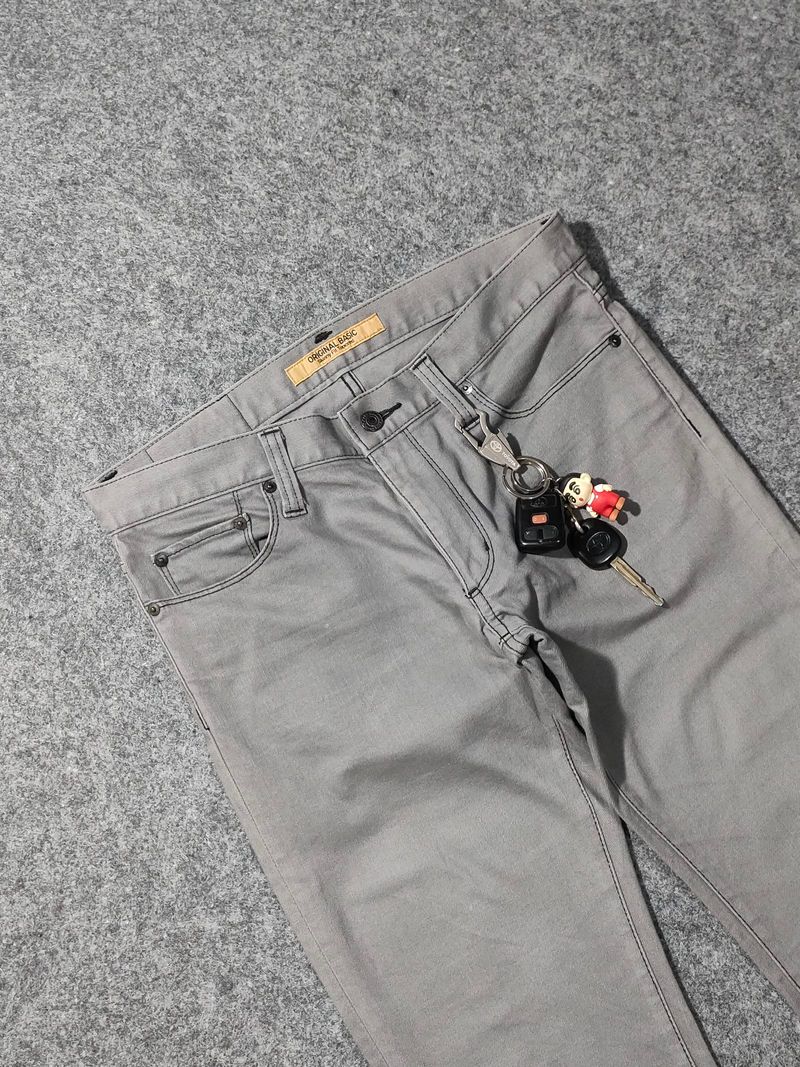 Celana jeans UNIQLO abu original, foto 2