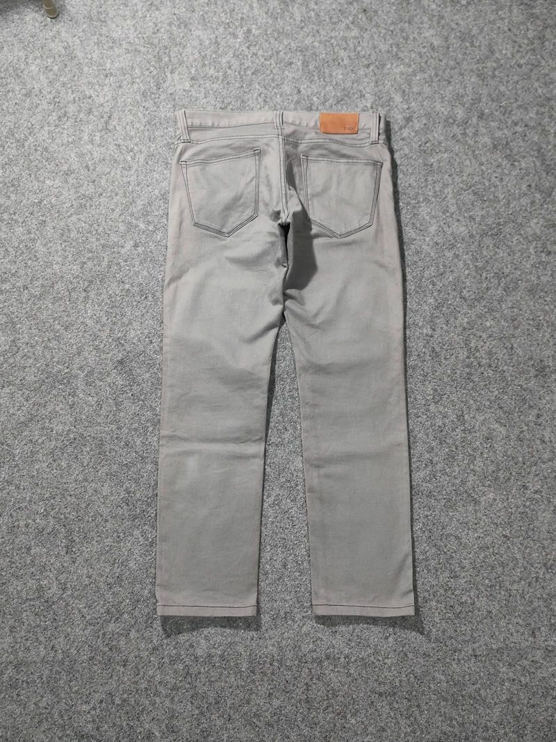 Celana jeans UNIQLO abu original, foto 7