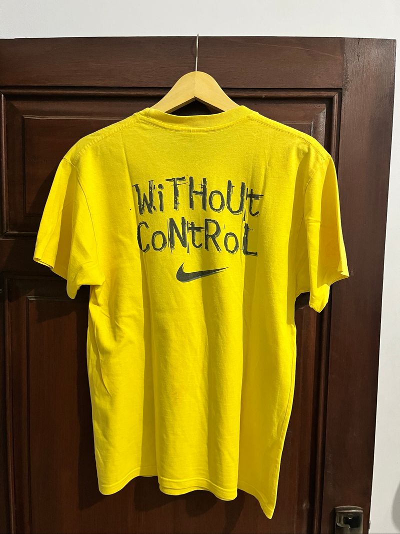 Nike "Power is Nothing Without Control" Yellow T-Shirt, foto 3