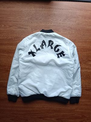 XLARGE Streetwear Skater Bomber jacket Pria white black