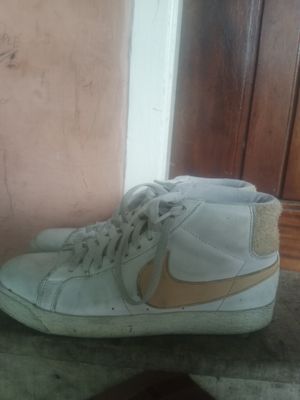 Nike Casual Sneakers Pria white brown