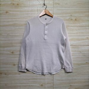 A239. Kaos Katun UNIQLO