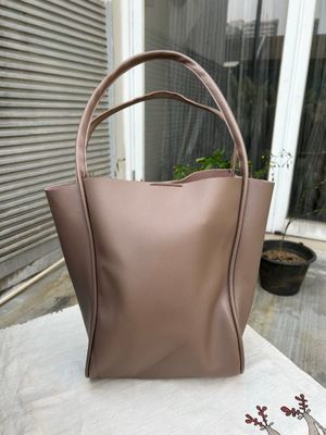 brown leather tote