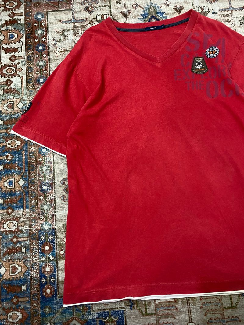 Y2k T-shirt v neck oversize graphic patch bossini, foto 4