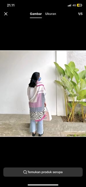 Outer scarf motif leopard