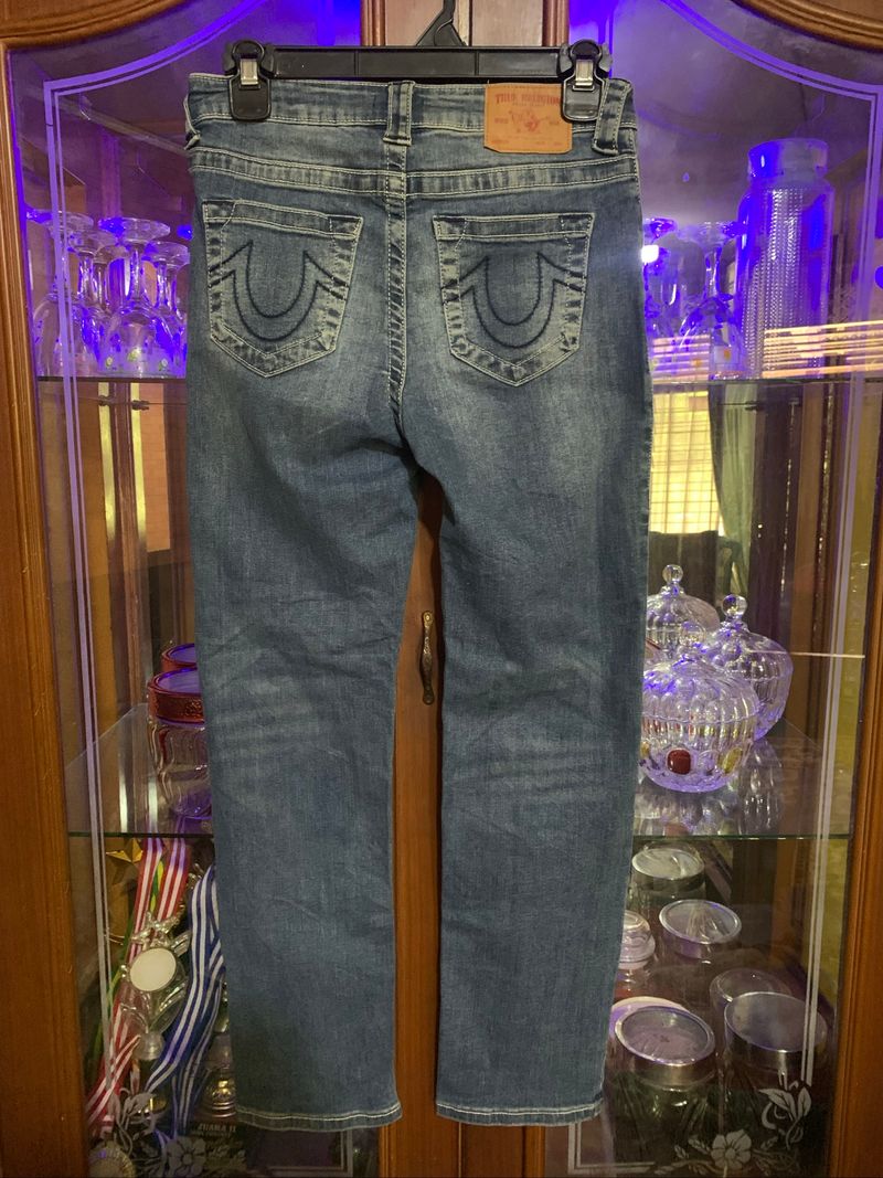 True religion melar vietnam, foto 2