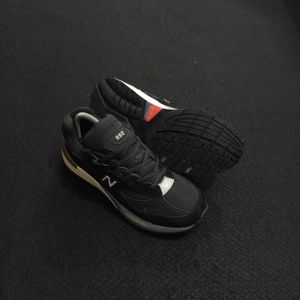 New Balance 992v1 Black