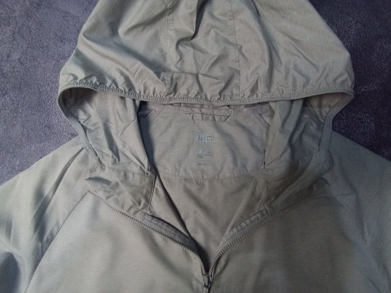 Jaket running lightweight uniqlo, foto 3