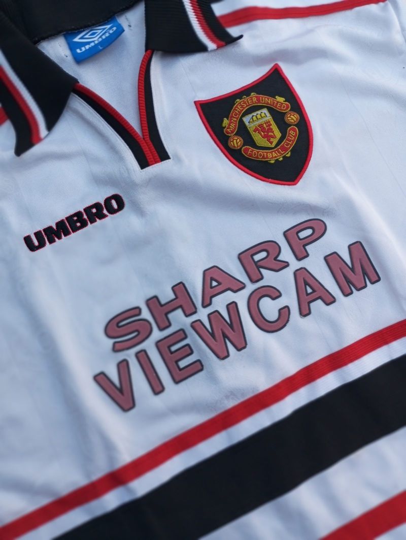 Jersey away manchester united 1997, foto 4