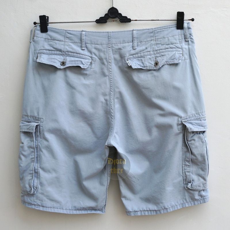 Levis Celana Pendek Cargo 4718 Greenish Grey  Size 38, foto 3