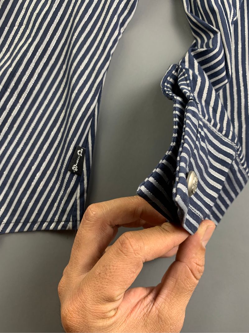 d.i.a Navy Pinstripes Chain Back Fitted Blouse (S), foto 7