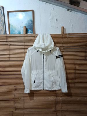 NATIONAL GEOGRAPHIC RUNNING JACKET