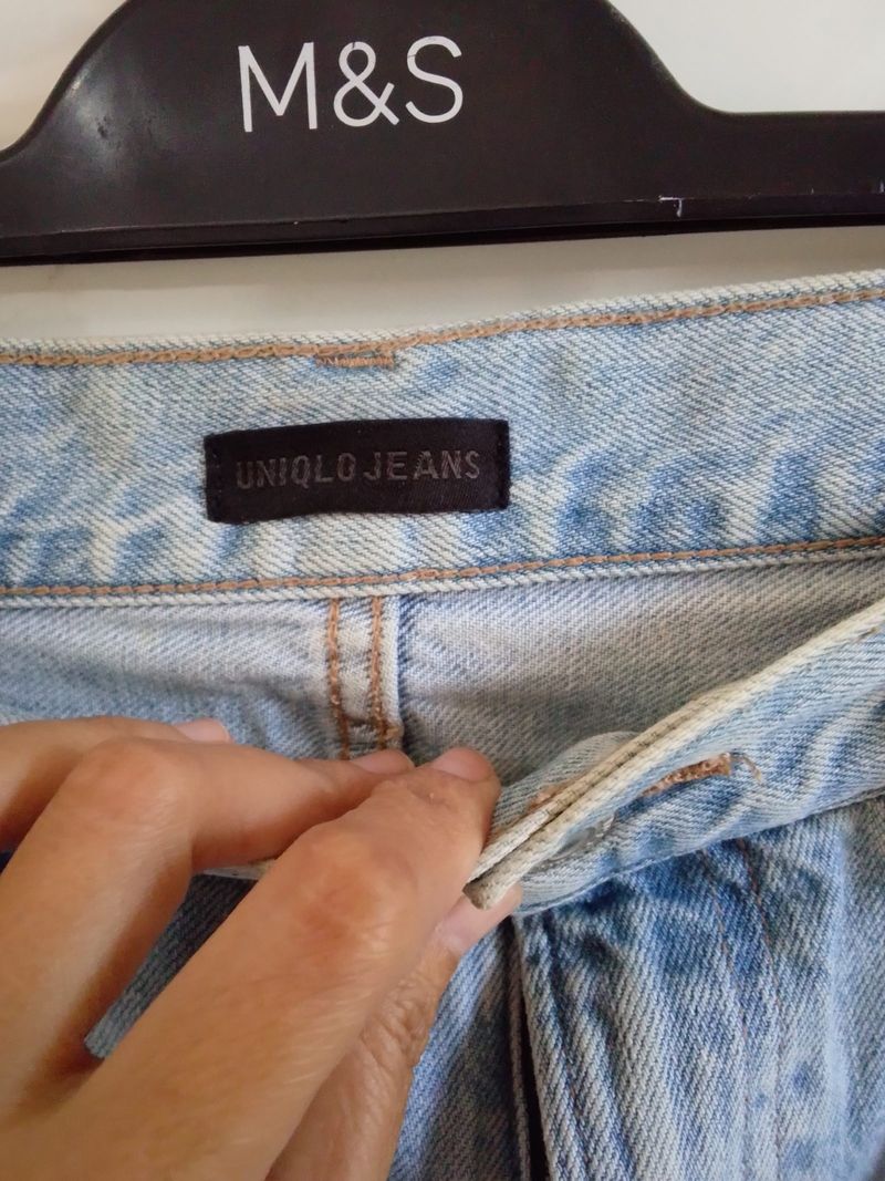 Celana Jeans Reguler Ripped UNIQLO, foto 4