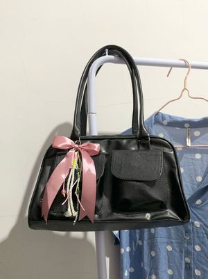 Coquette Shoulder bag Wanita black