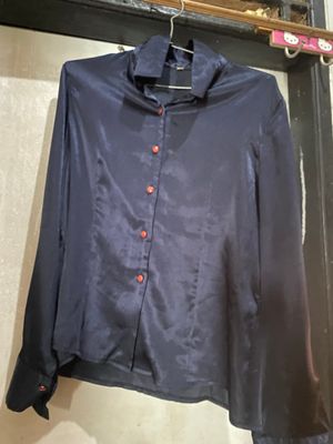 Kemeja satin