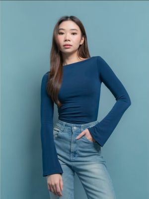 Evertops Maudy flare long sleeves (boat neck)