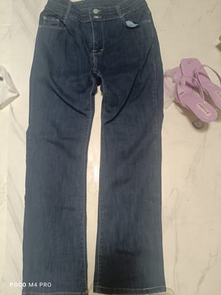 Jeans biru Dongker 31