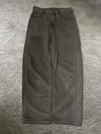 Baggy jeans