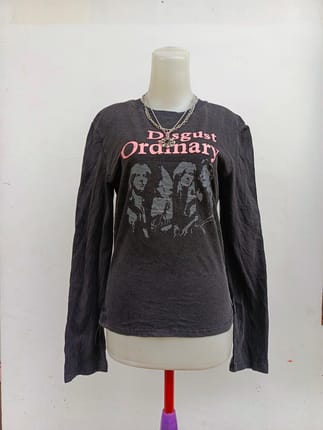 Long sleeve disgust ordinary