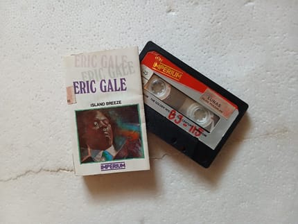 Kaset pita jazz ERIC GALE island breeze