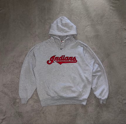 Hodie Nike Vintage Indians
