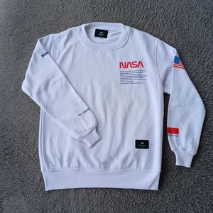 H&M Minimalist Sweater Wanita white