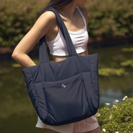 The paper bunny puffer shopper bag