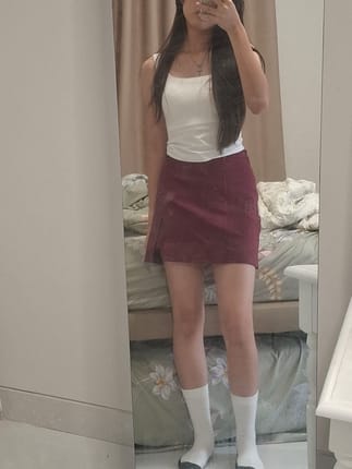MAROON SKORT