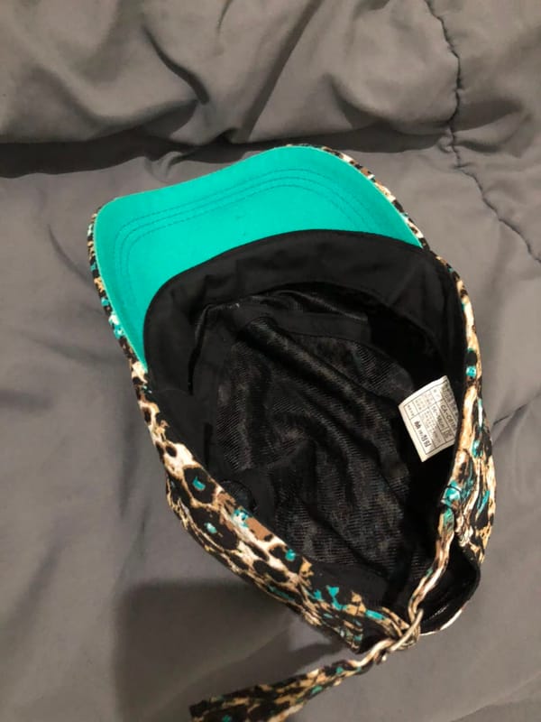 unique teal leopard pattern cap, foto 5