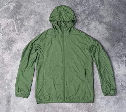 Running jaket uniqlo ultraweight
