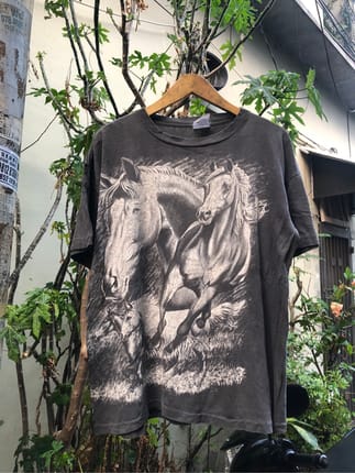 t-shirt vintage art horse